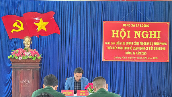 Công an xã Sa Loong tăng cường công tác phối hợp với Ban Chỉ huy Quân sự xã và Đồn Biên phòng Sa Loong thực hiện nhiệm vụ bảo vệ an ninh quốc gia, bảo đảm trật tự, an toàn xã hội, đấu tranh phòng, chống tội phạm và nhiệm vụ quốc phòng.